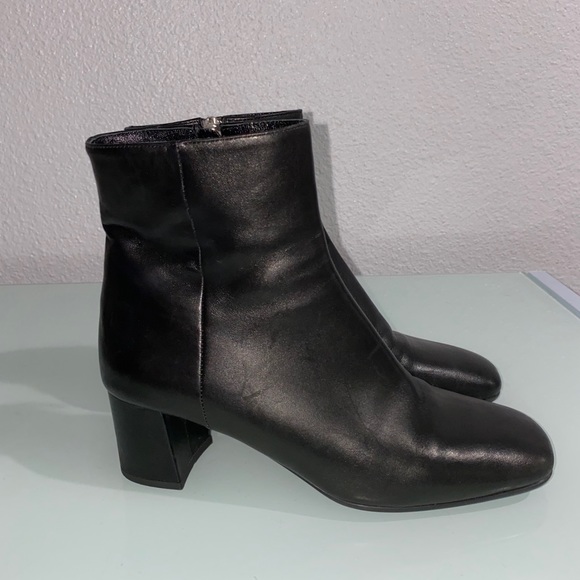 ‼️SOLD ‼️Vintage Authentic Prada Leather booties - Picture 2 of 8